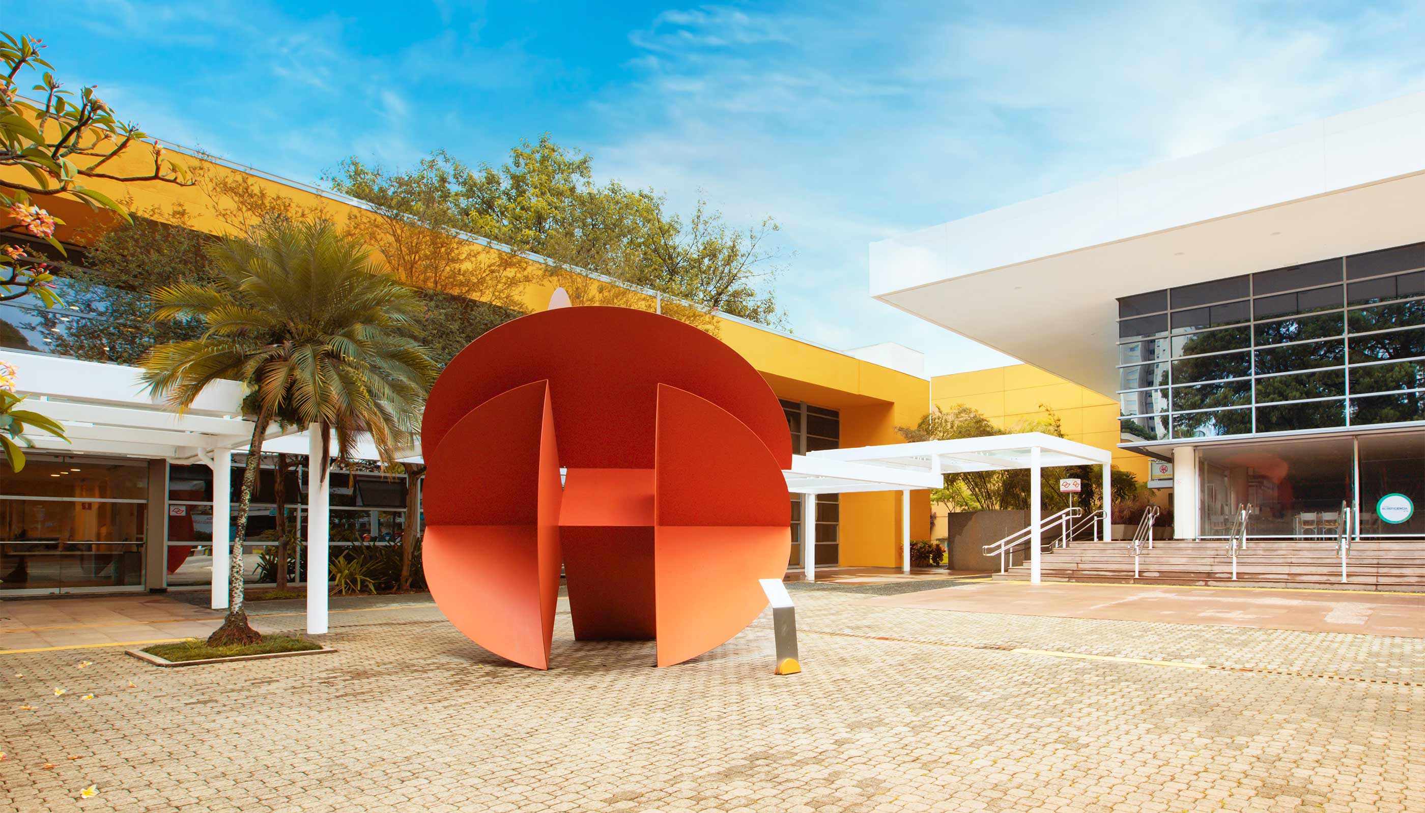 Fachada do Senac Nações Unidas